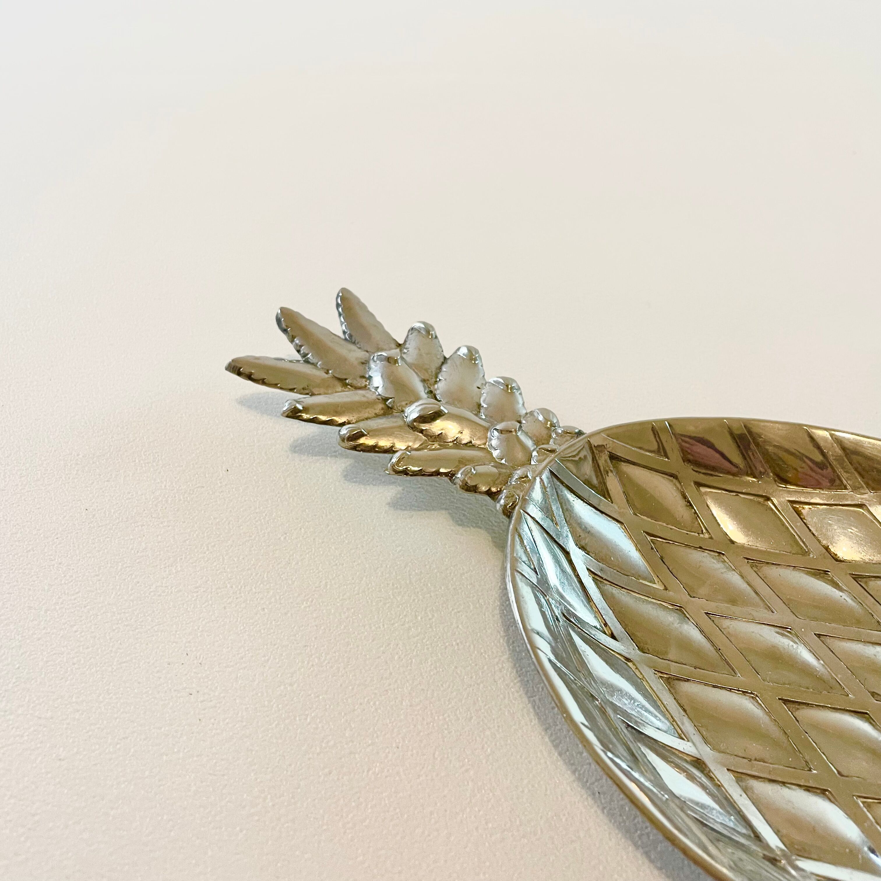 Vide poche ananas en métal argenté