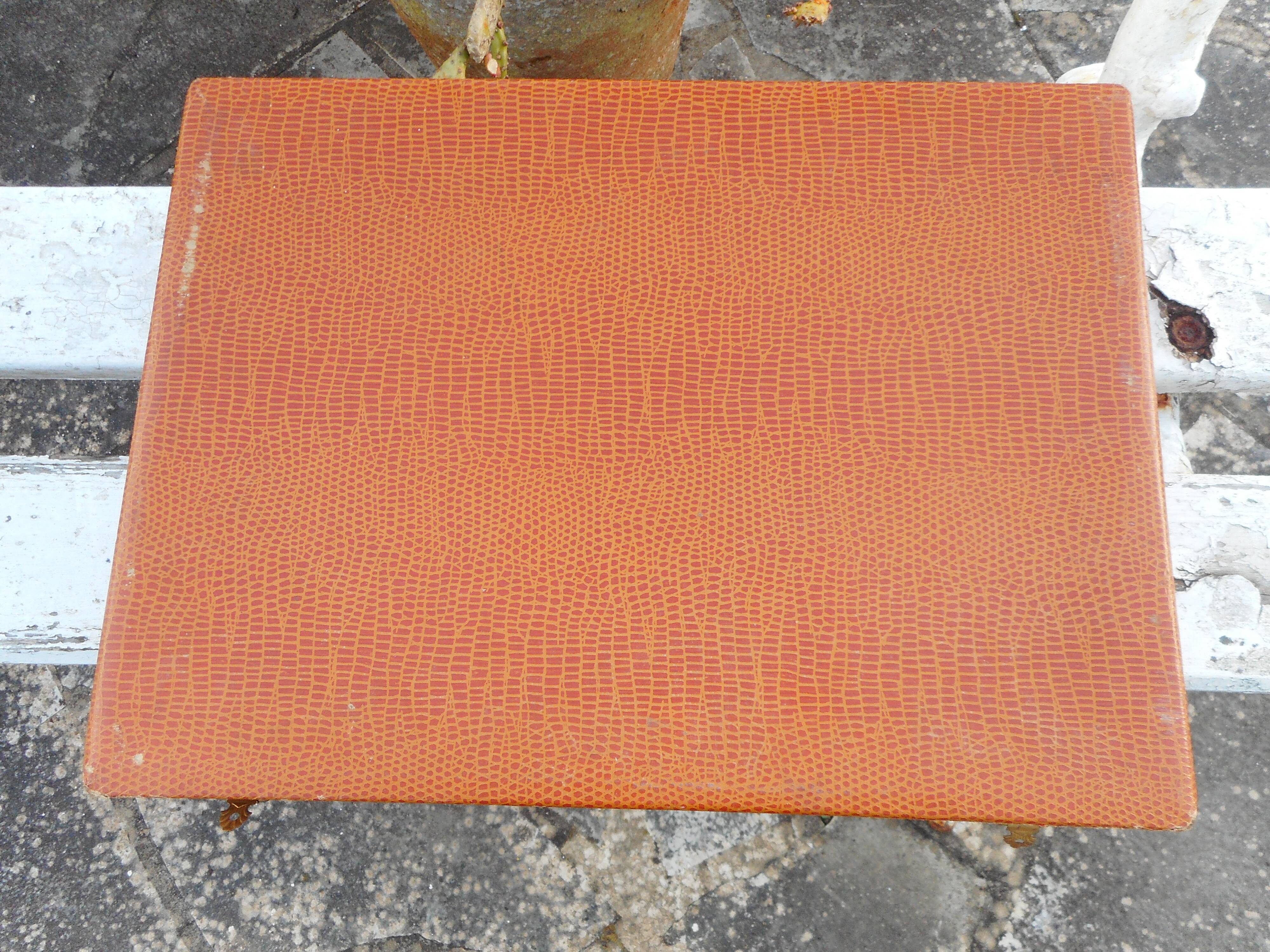 Box with silver metal housewife