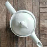Porcelain teapot Bernardaud