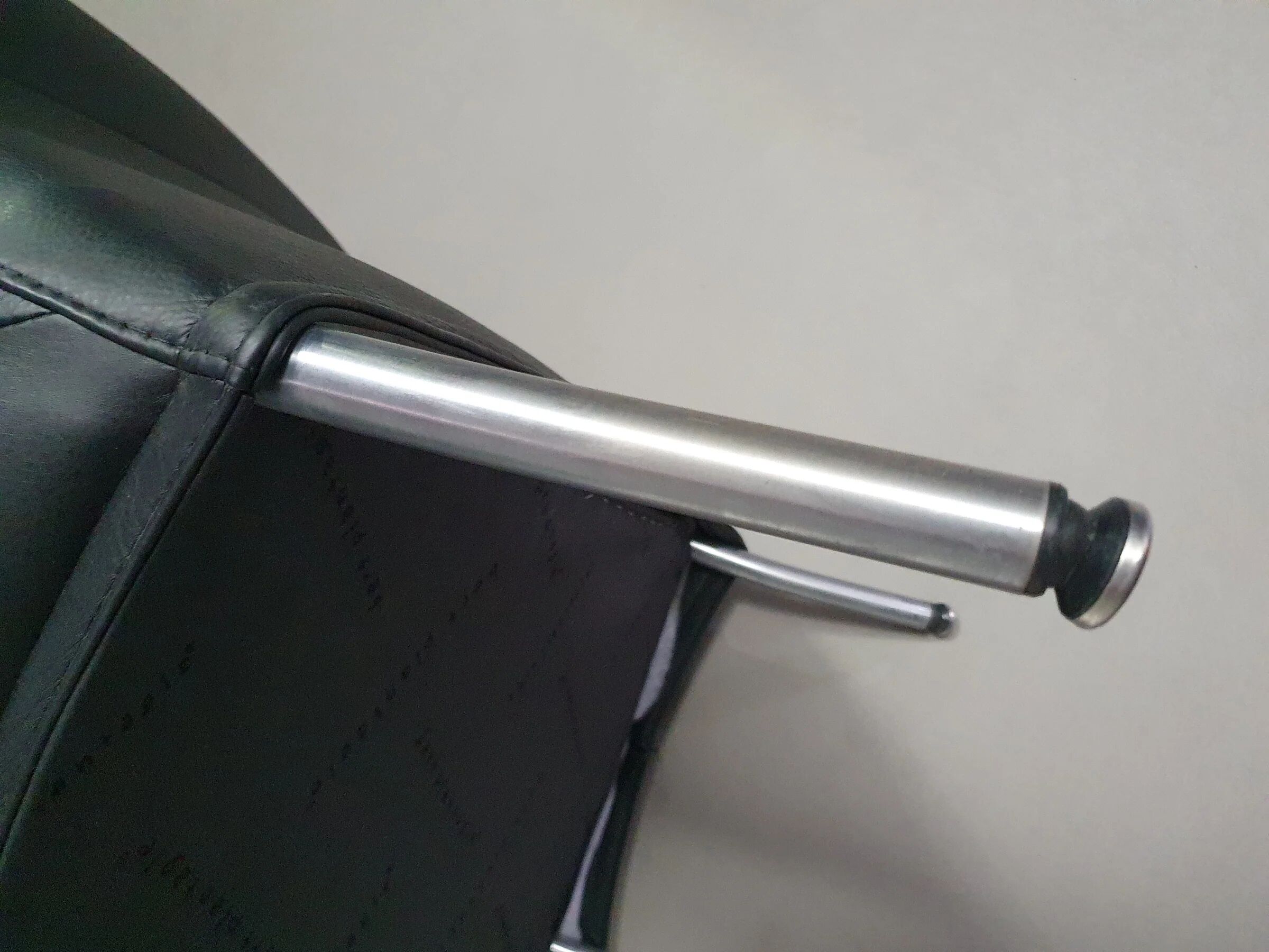 3 x rare armchair / model Turn / black leather / Bert Plantagie in mint condition.