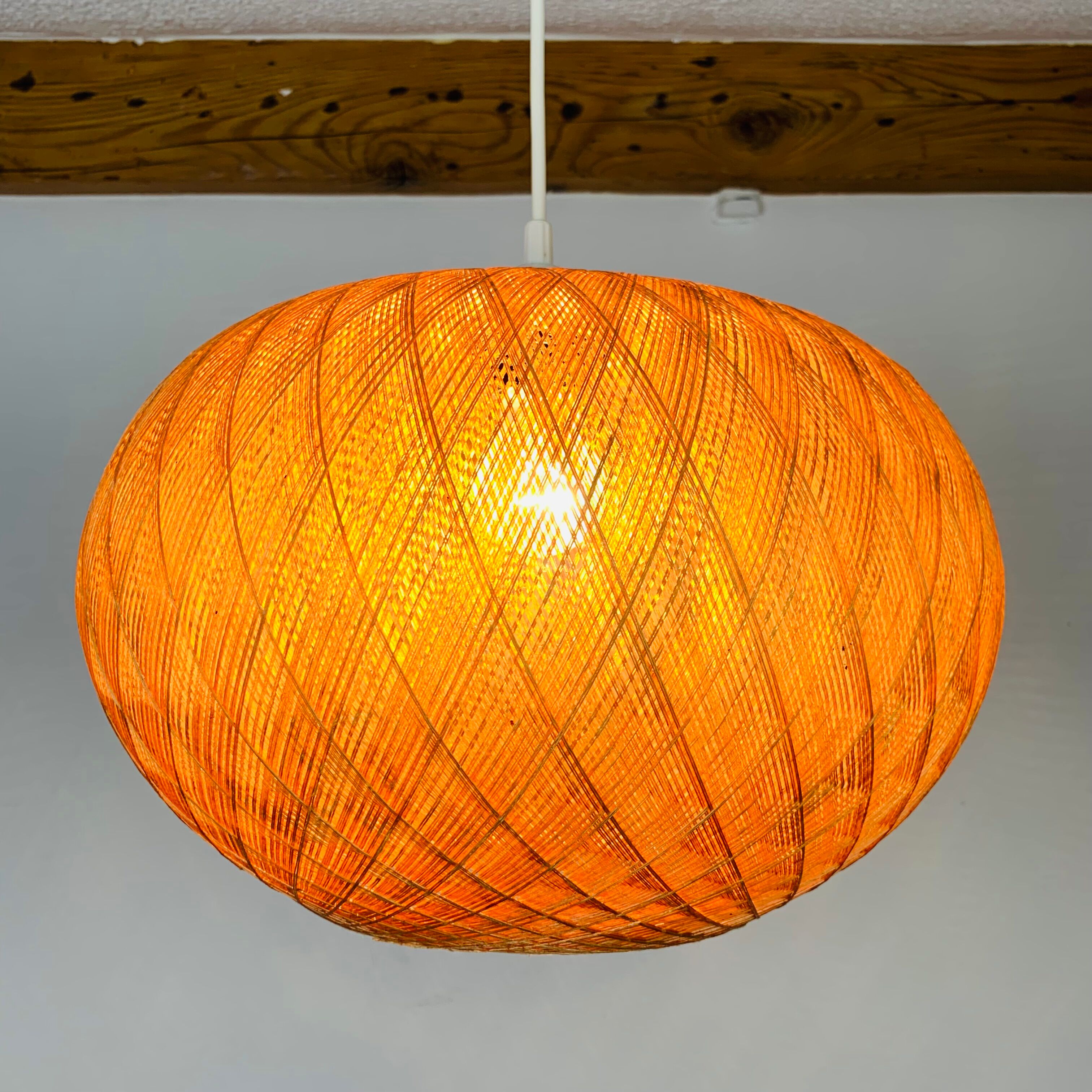 Suspension round wire cocoon 70s