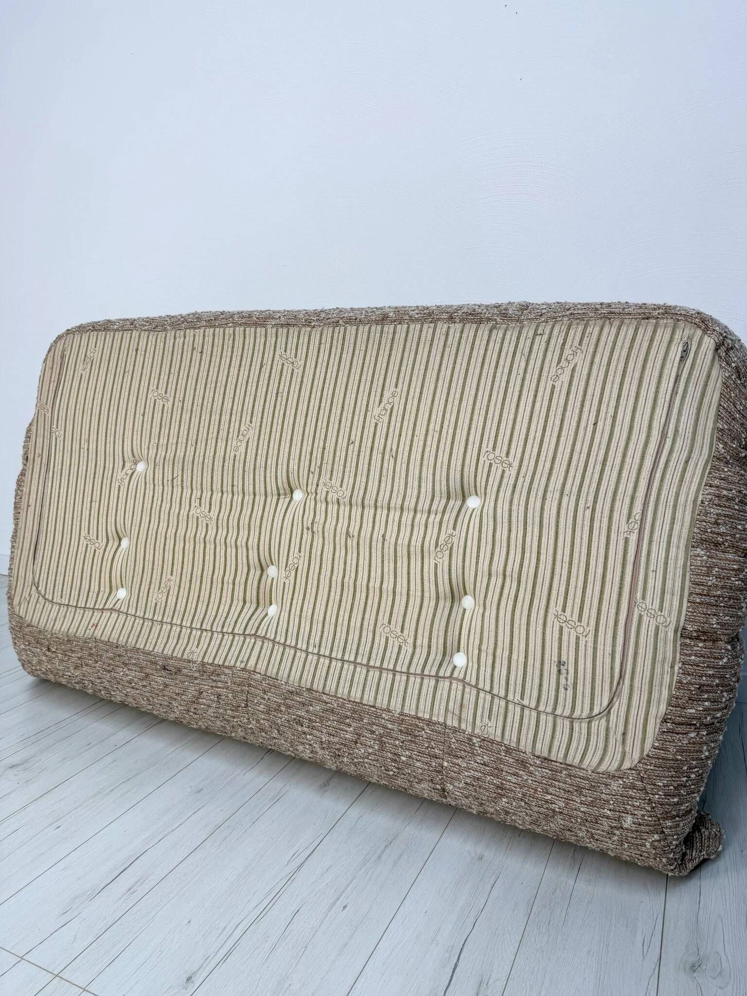 Vintage Original Bouclé Togo 3-Seater by Michel Ducaroy for Ligne Roset