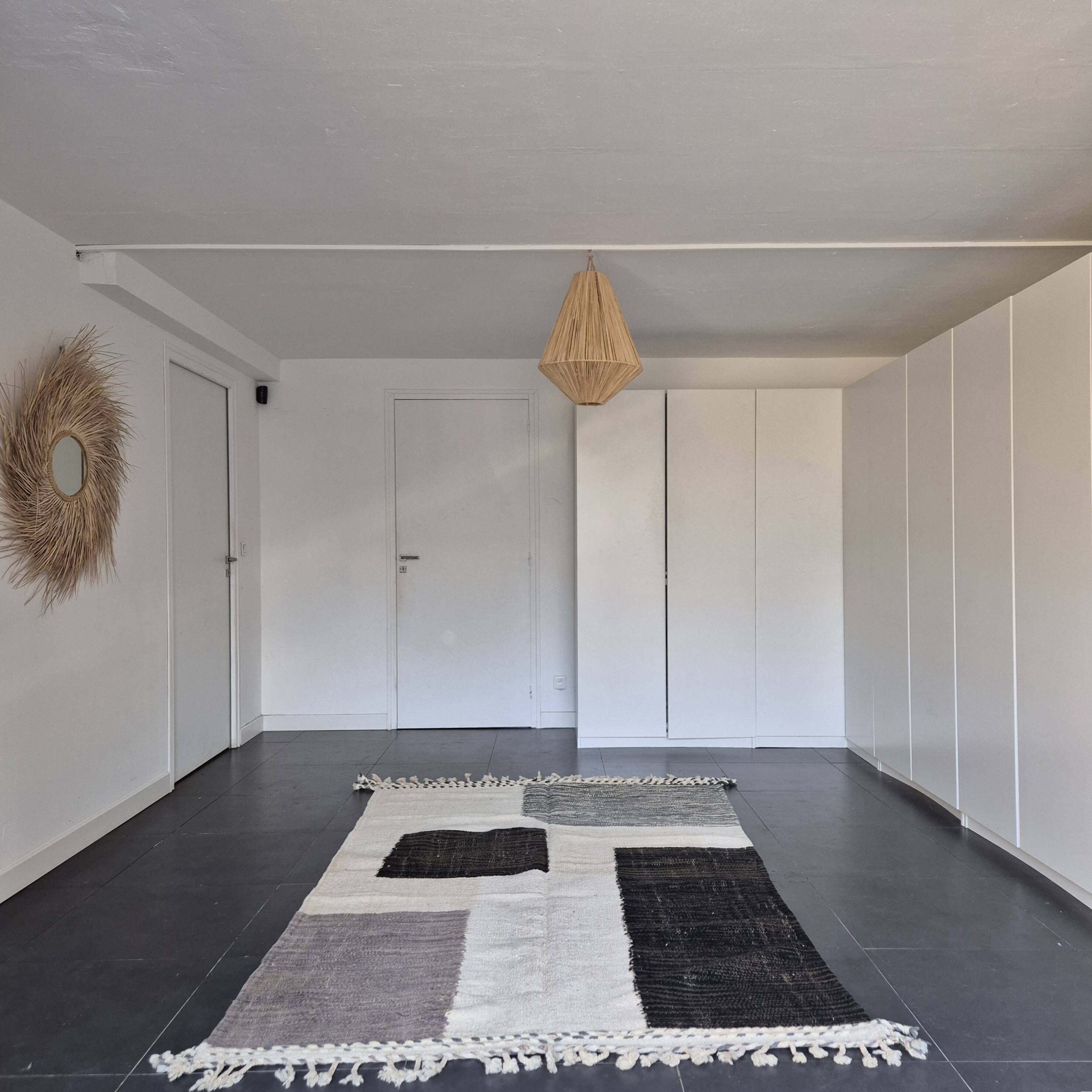 Berber kilim rug 155 x 255