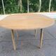 Table à manger scandinave ronde extensible rénovée en teck 1950