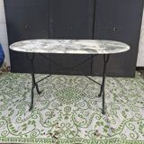 Oval bistro table