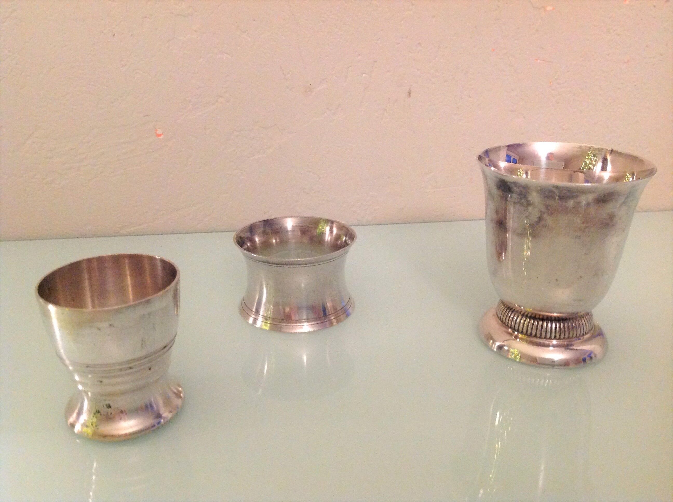 Timpani, shell and round of silver metal / vintage towel 50s-60s