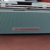 Machine à écrire Olivetti Lettera 32
