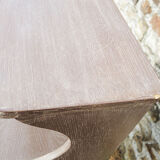 Ancienne table de chêvet en bois cerusé gris
