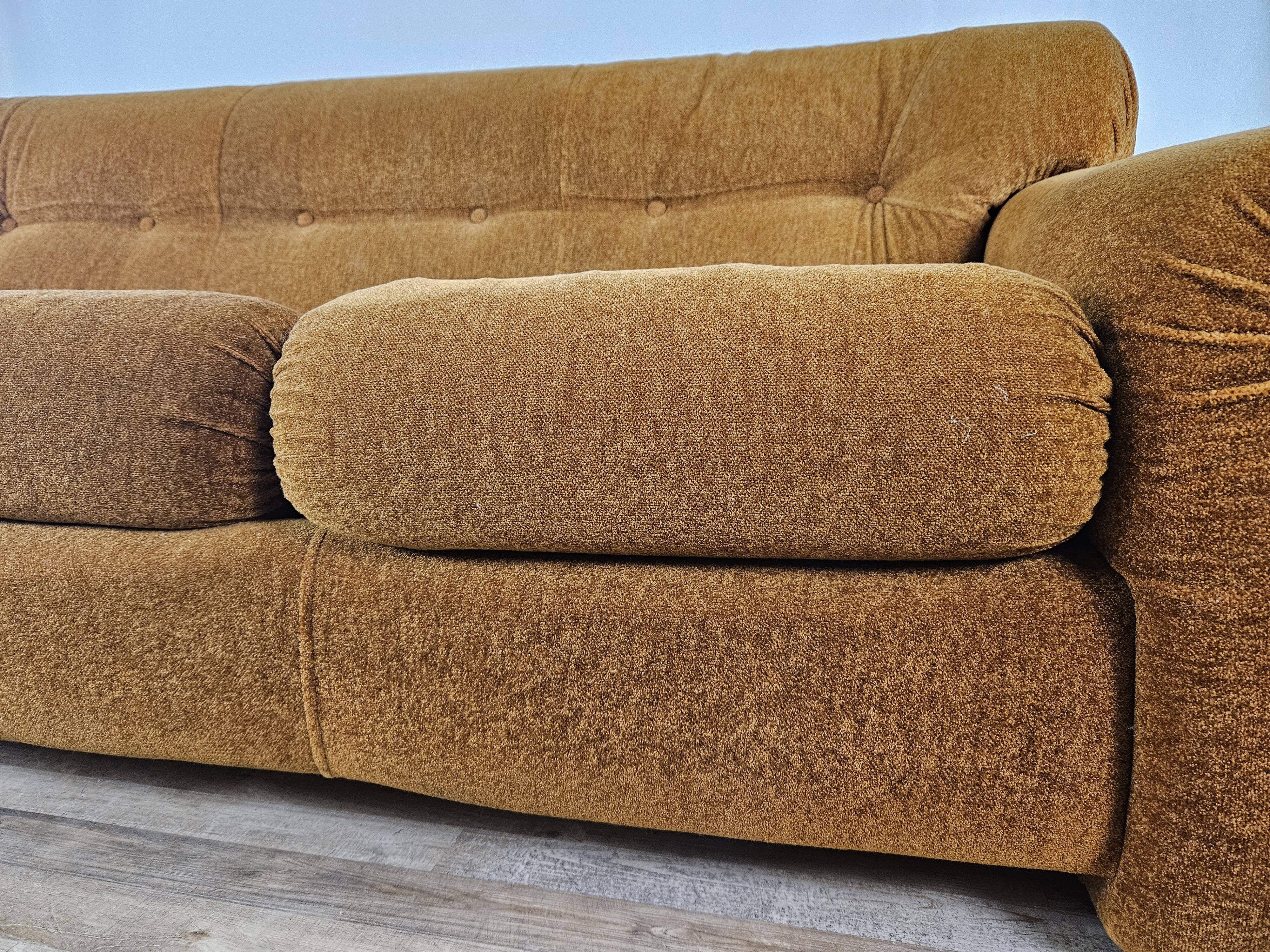 70s three-seater sofa by doimo
