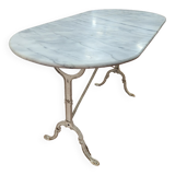 Table de bistrot dessus marbre