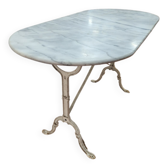 Table de bistrot dessus marbre