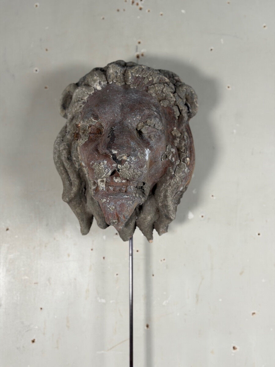 Terracotta sculpture, wall bracket, façade element from the 19th century.