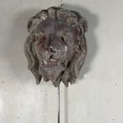 Sculpture en terre cuite, cache-boulin, élément de façade XIXème siècle