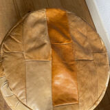 Set of 2 patchwork leather poufs brown camel De Sède