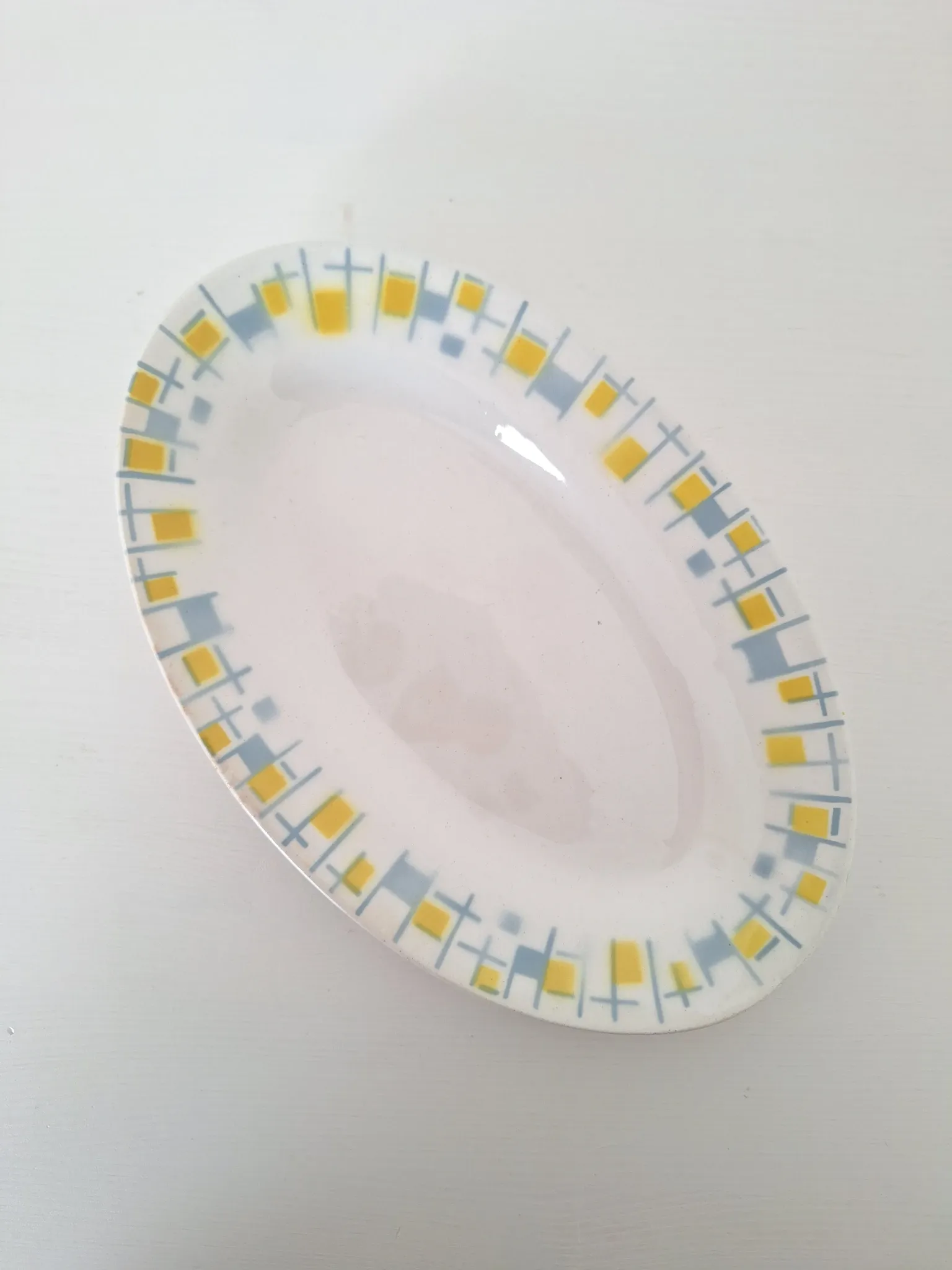 Ravier / Yellow and blue aperitif plate the Amandinoise
