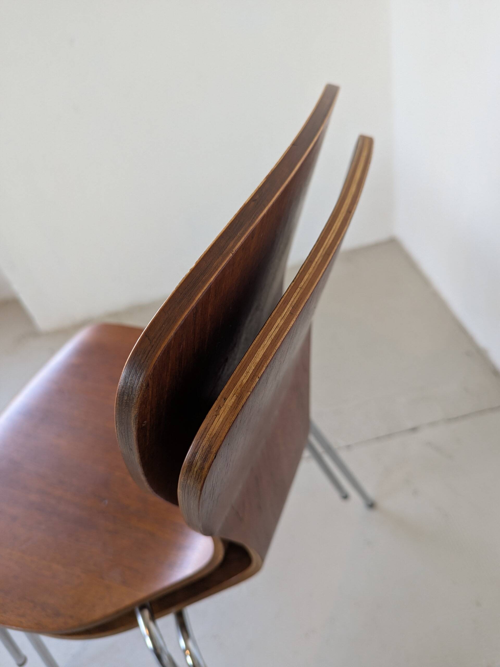 Paire de chaises en teck Tapio Wirkkala pour Asko
