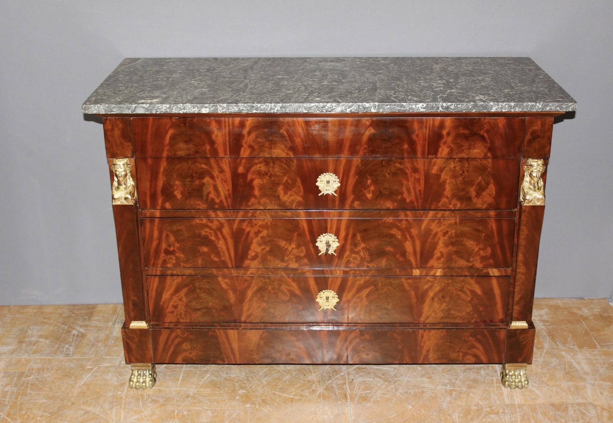 Return from Egypt chest of drawers in mahogany, early 19th century