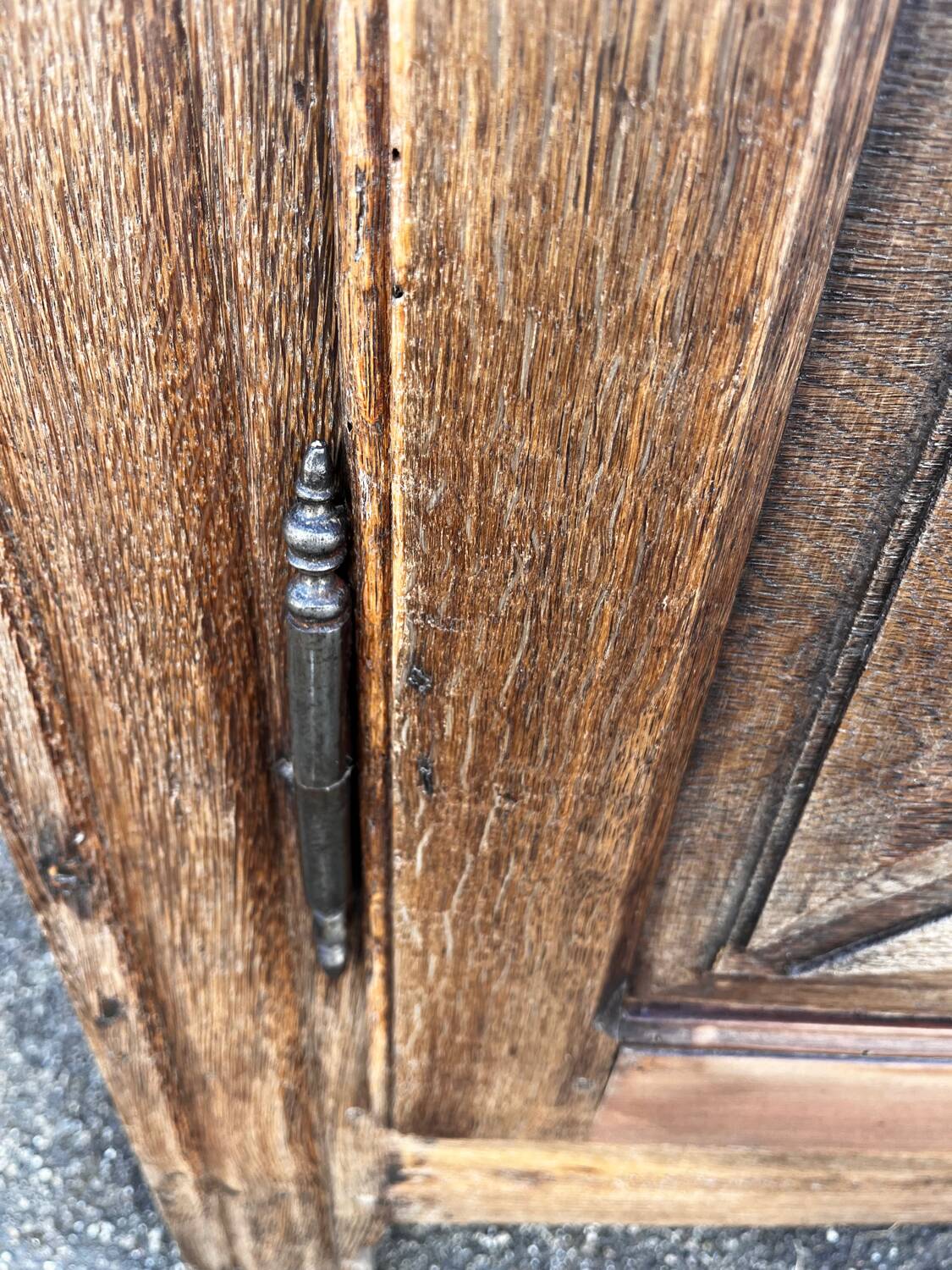 Antique oak bonnetière