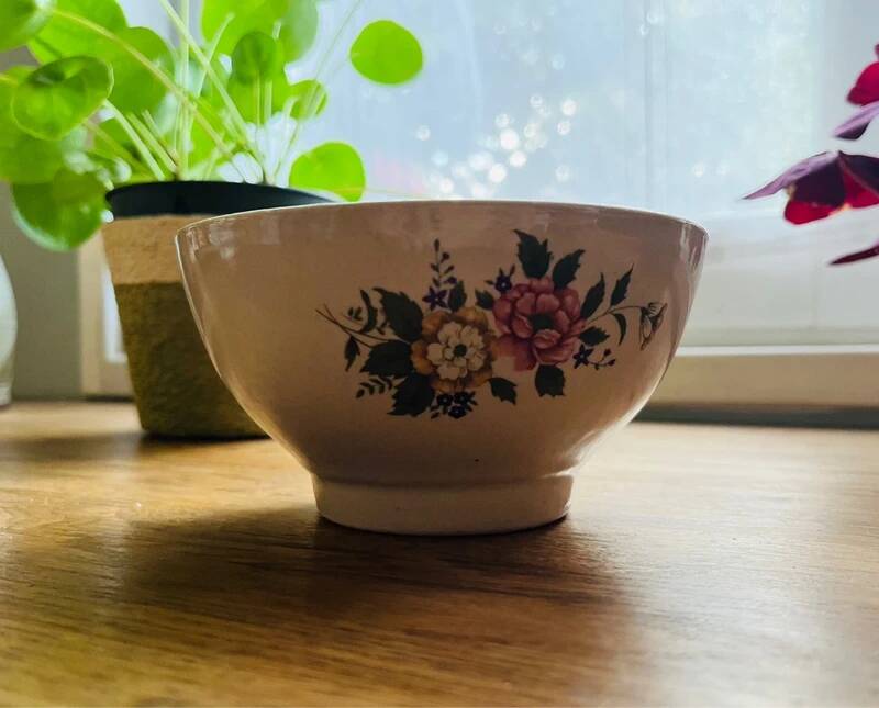 Earthenware bowl