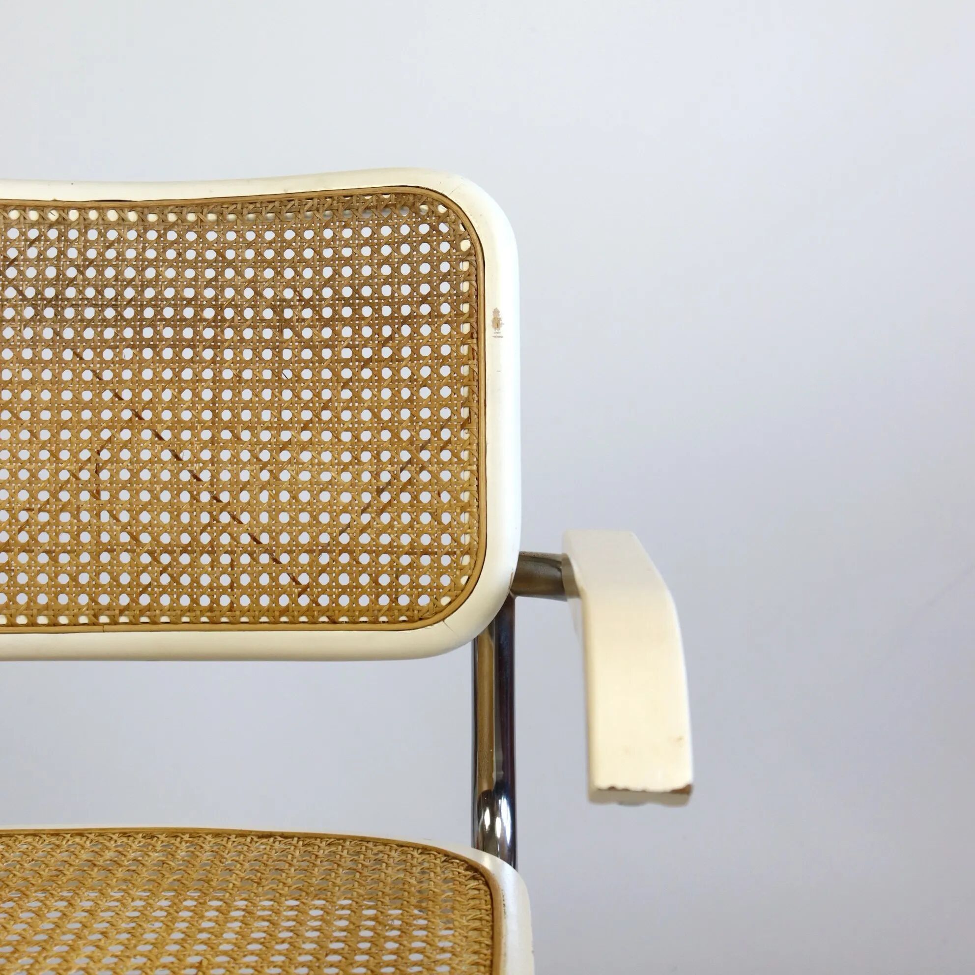White B64 chair