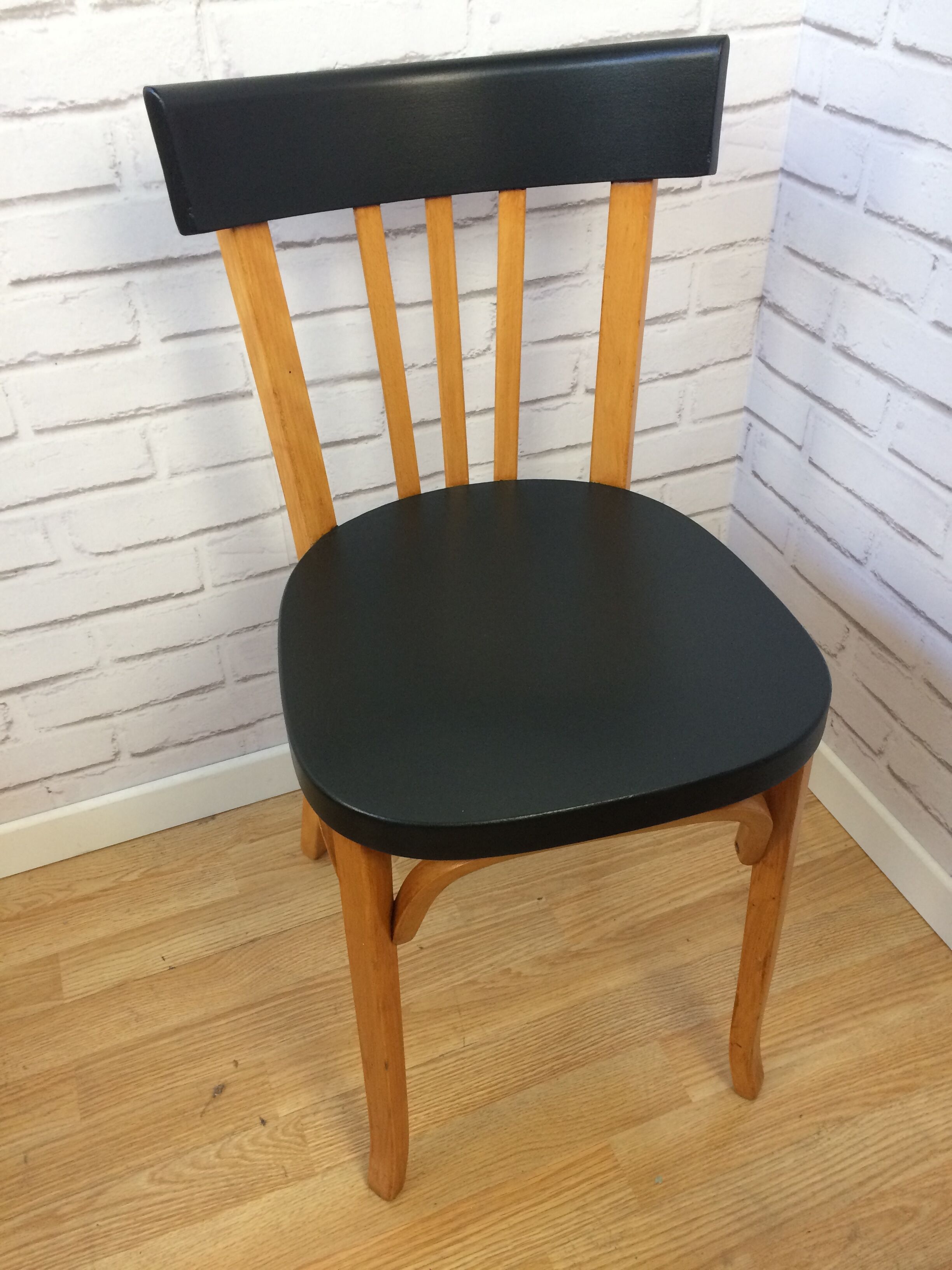 Lot de 6 chaises bistrot dépareillées