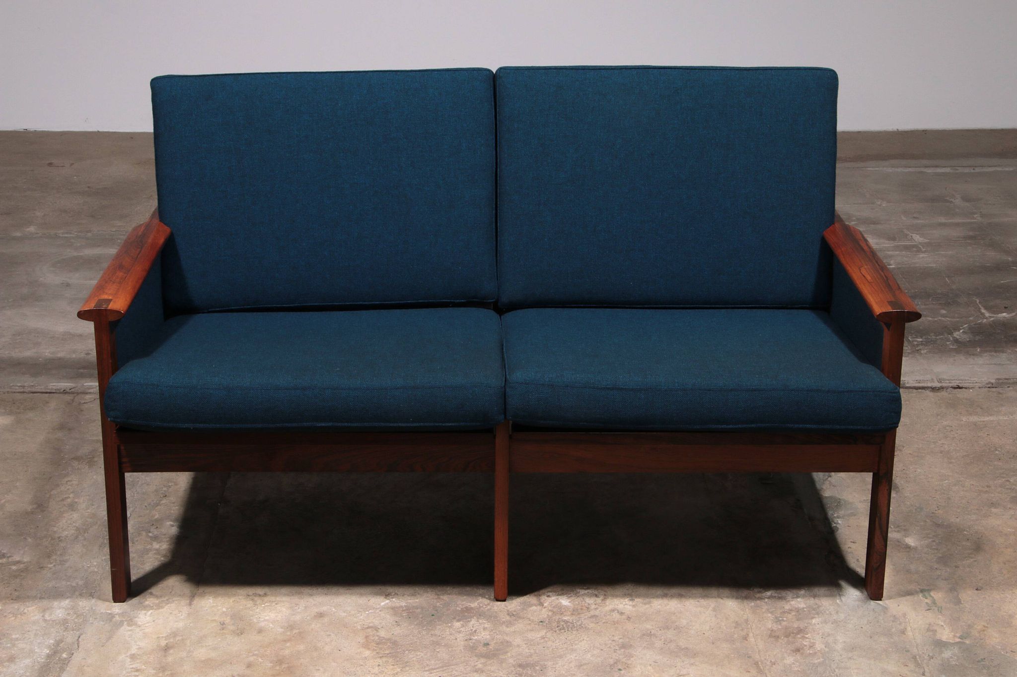 Banc et table Capella par Illum Wikkelsø pour Niels Eilersen, 1960