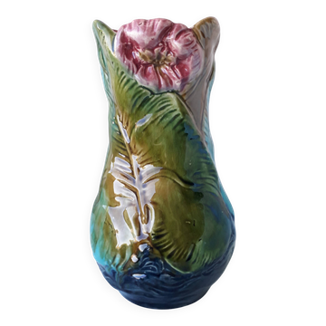 Slipware vase