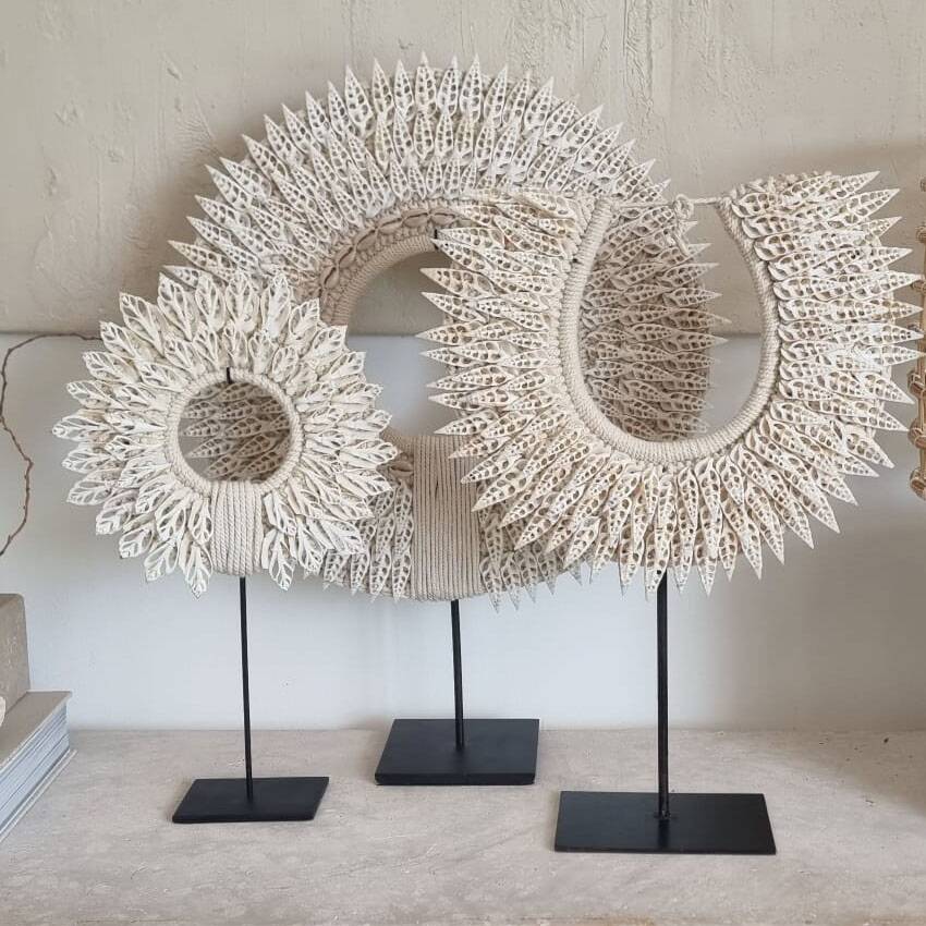 Decorative Papuan shell necklace