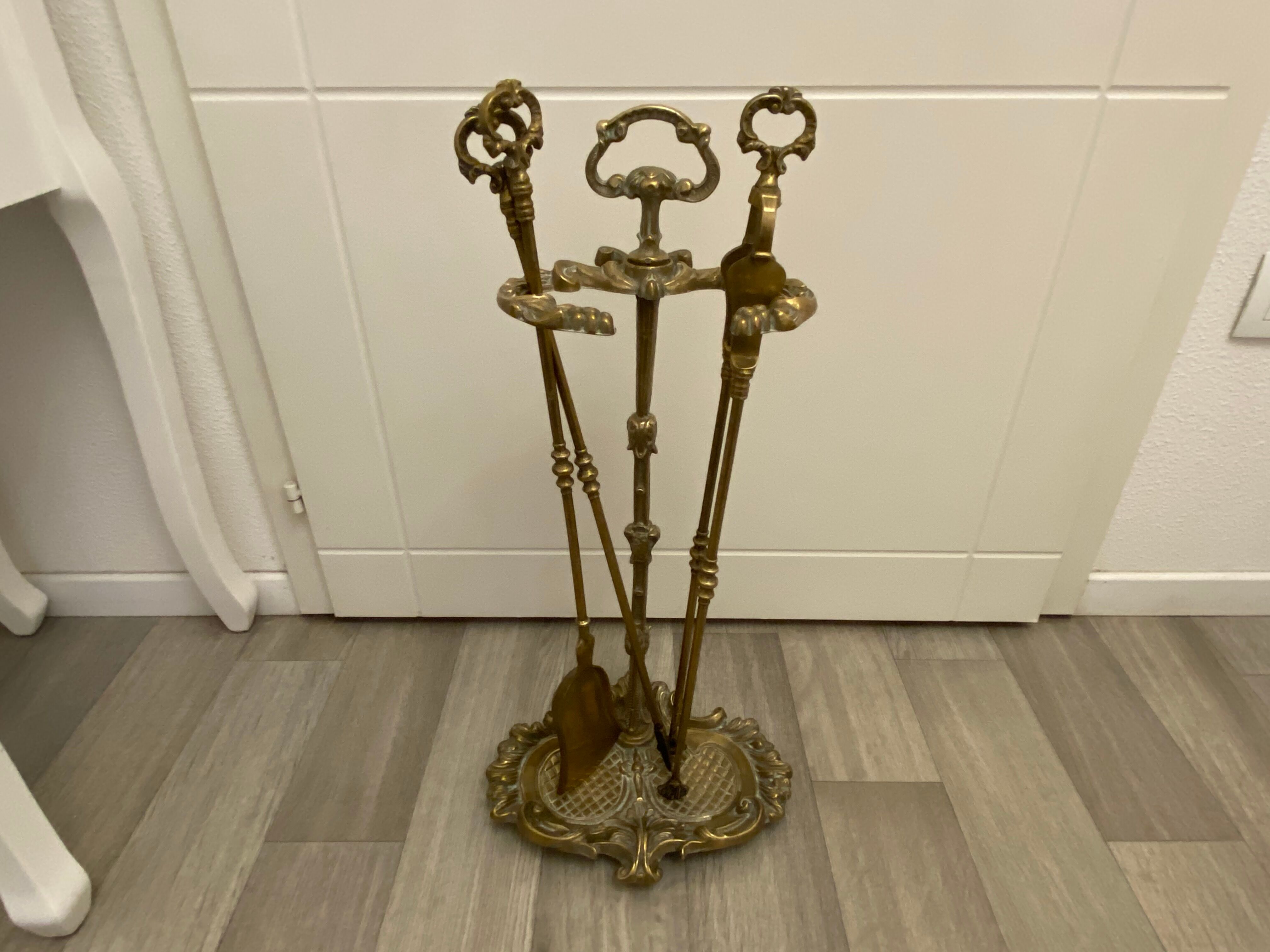 19th-century brass chimney servant Louis Philippe