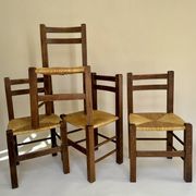 Set de quatre chaises paysannes paillées