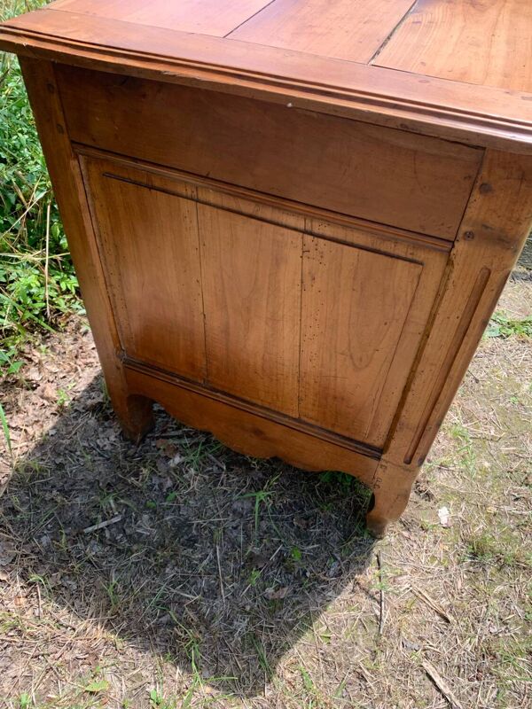 Meuble/coffre style louis xv epoque 18 eme