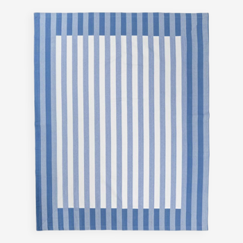 Blue striped tablecloth: 200cm x 160cm