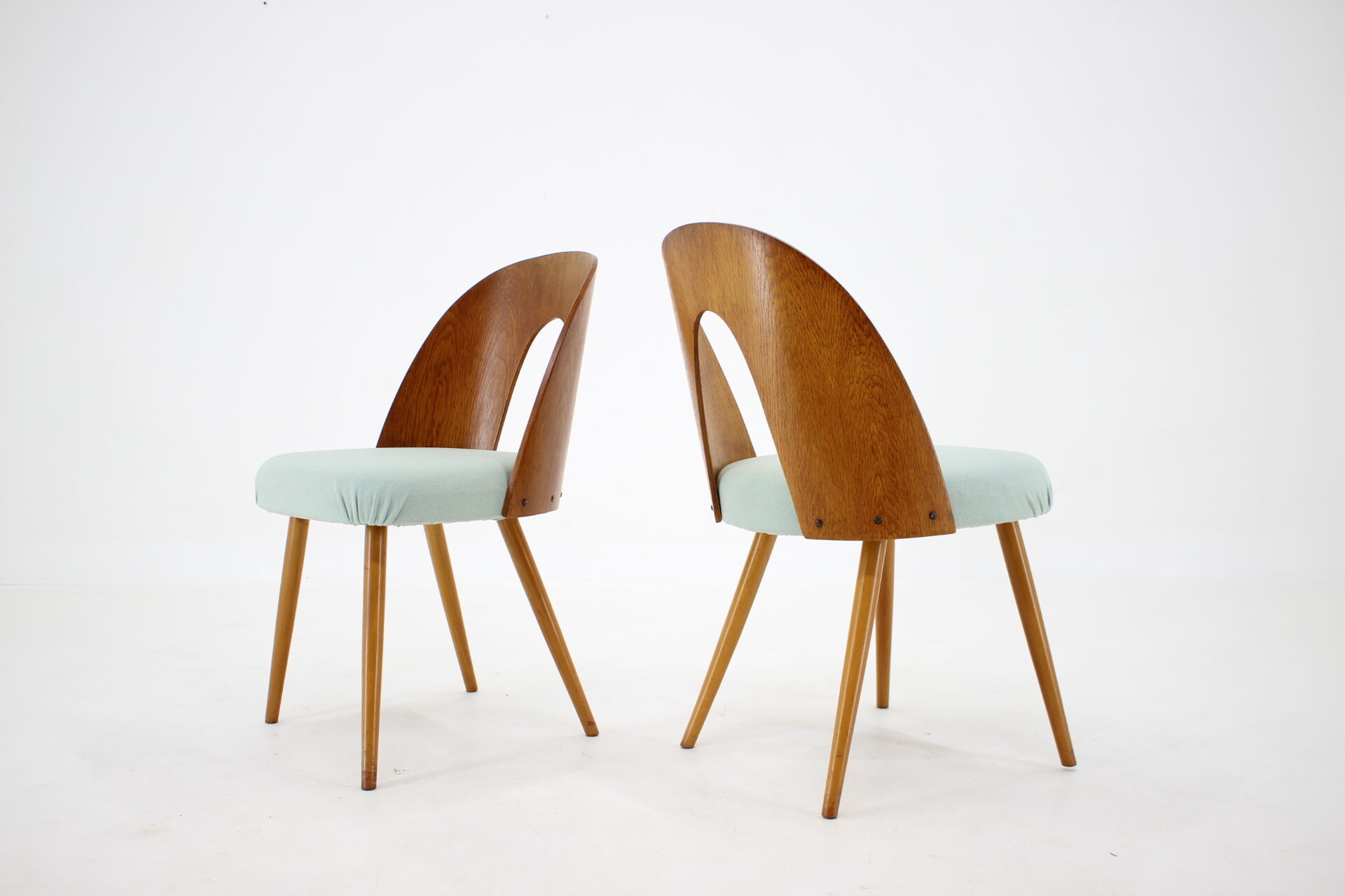 Antonin Suman set of four dining chairs, Czechoslovakia, 1960s
