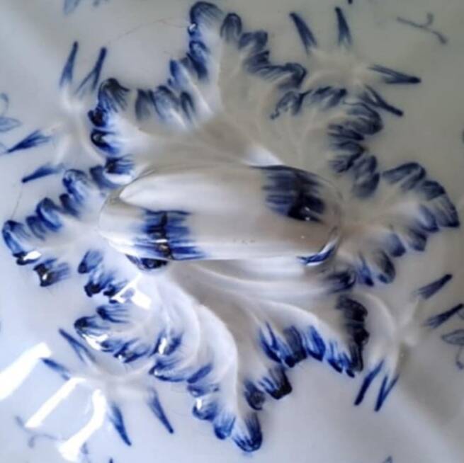 Creil Montereau iron clay vegetable dish