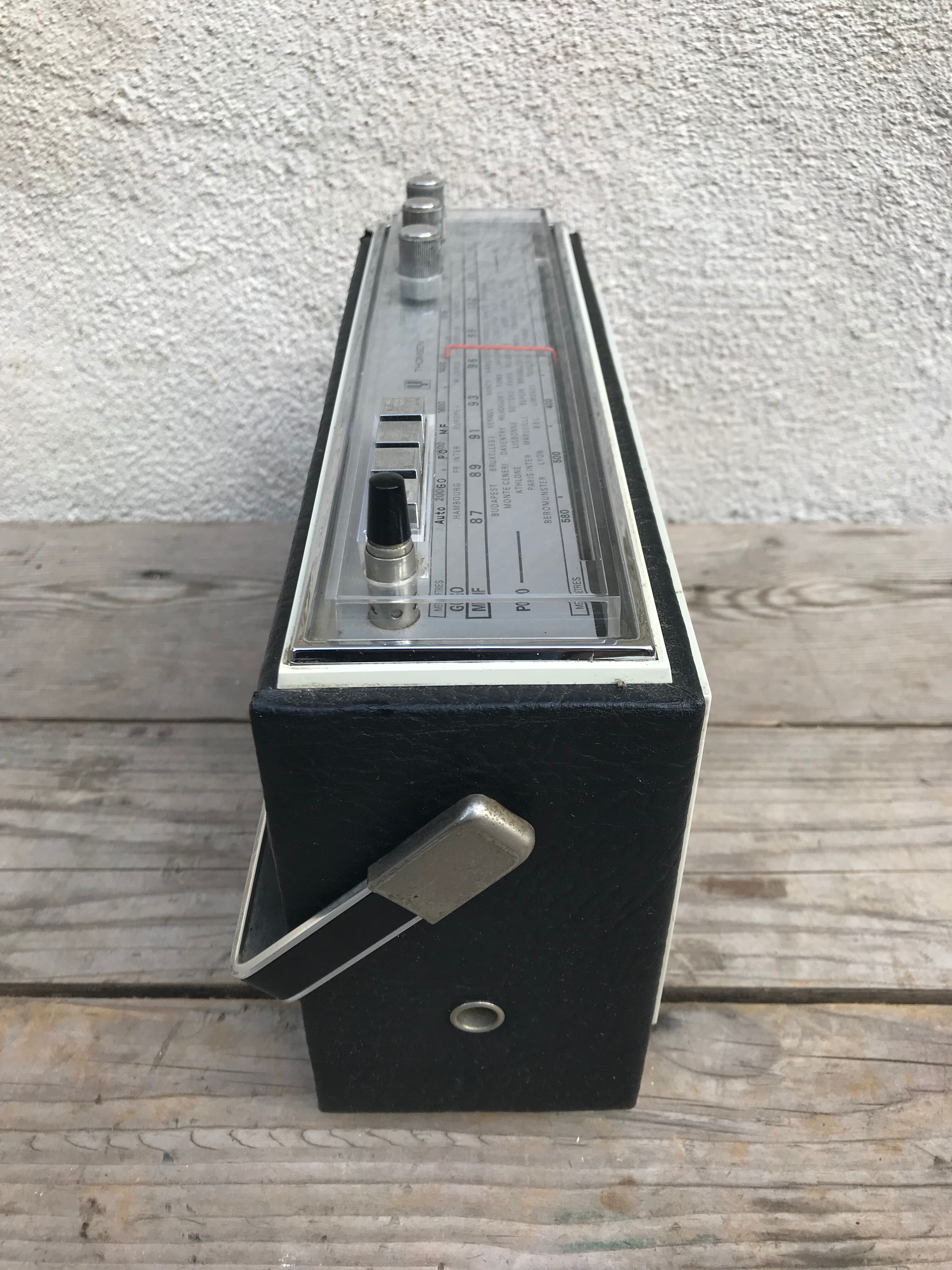 Former radio portable ducretet thomson dt680 70s vintage