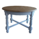 Table ronde  piètement en chêne patiné gris perle, plateau bois.