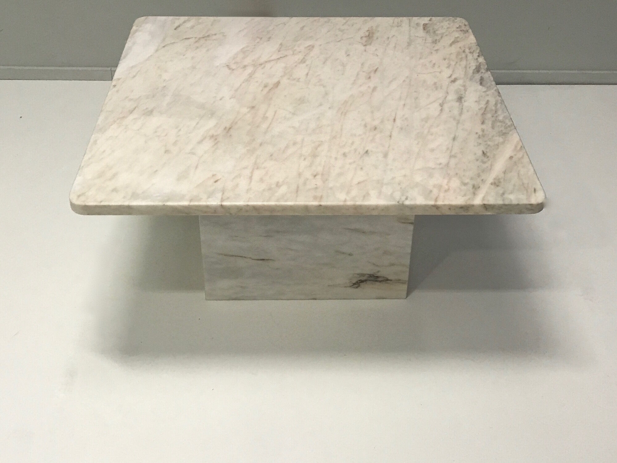 White marble coffee table 1970