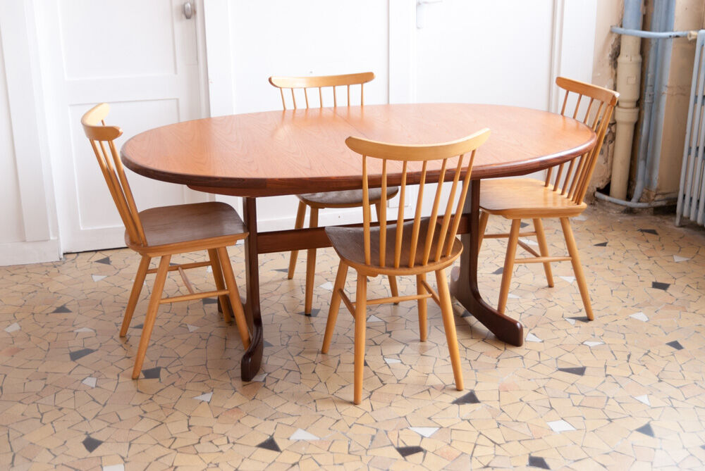 Gplan Fishtail Oval Table