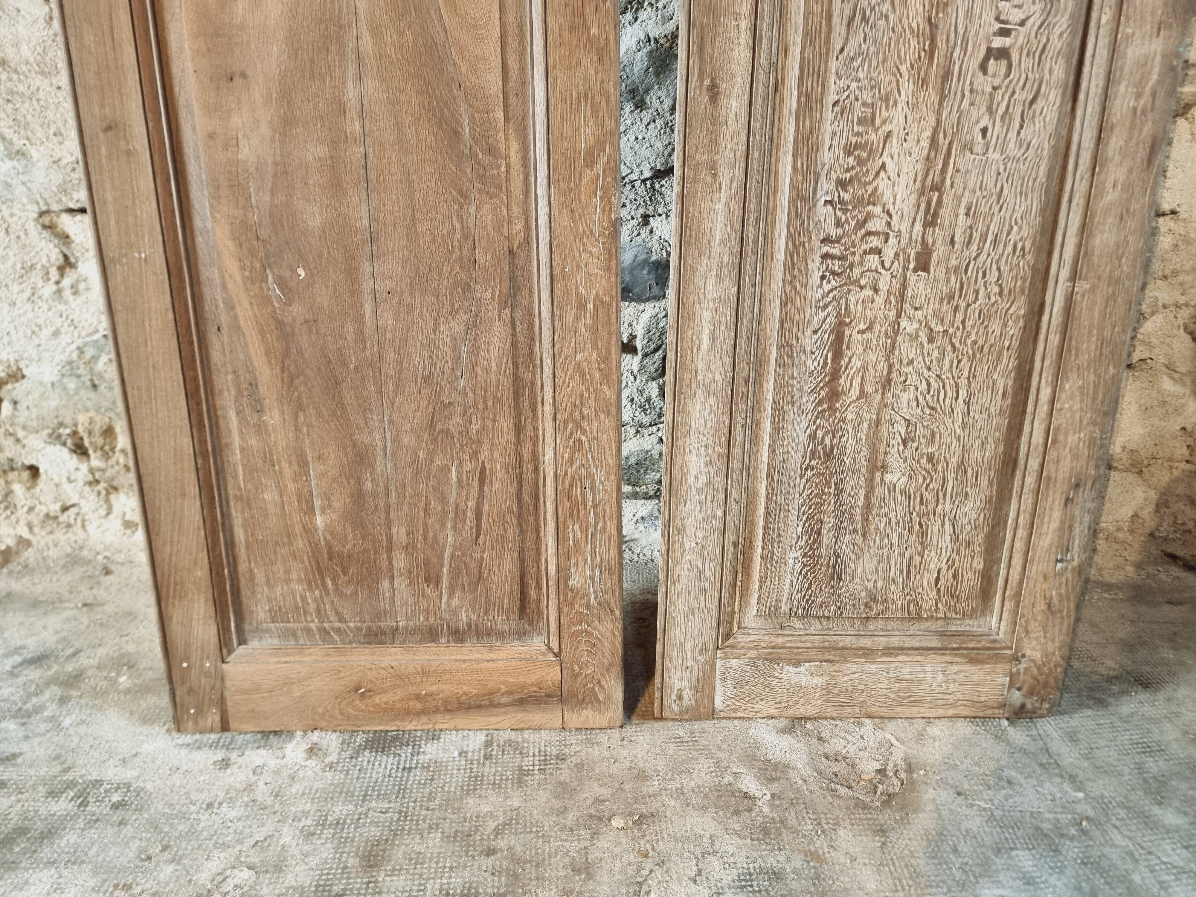 Pair of antique French oak doors – Late 19th century