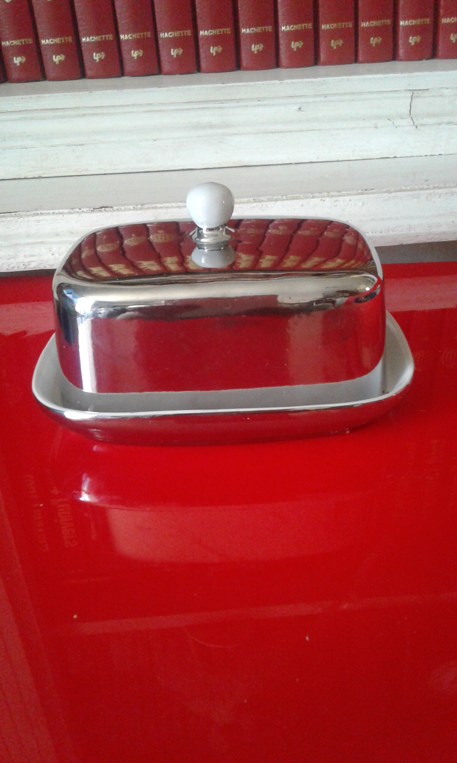 White and silver ceramic butter dish