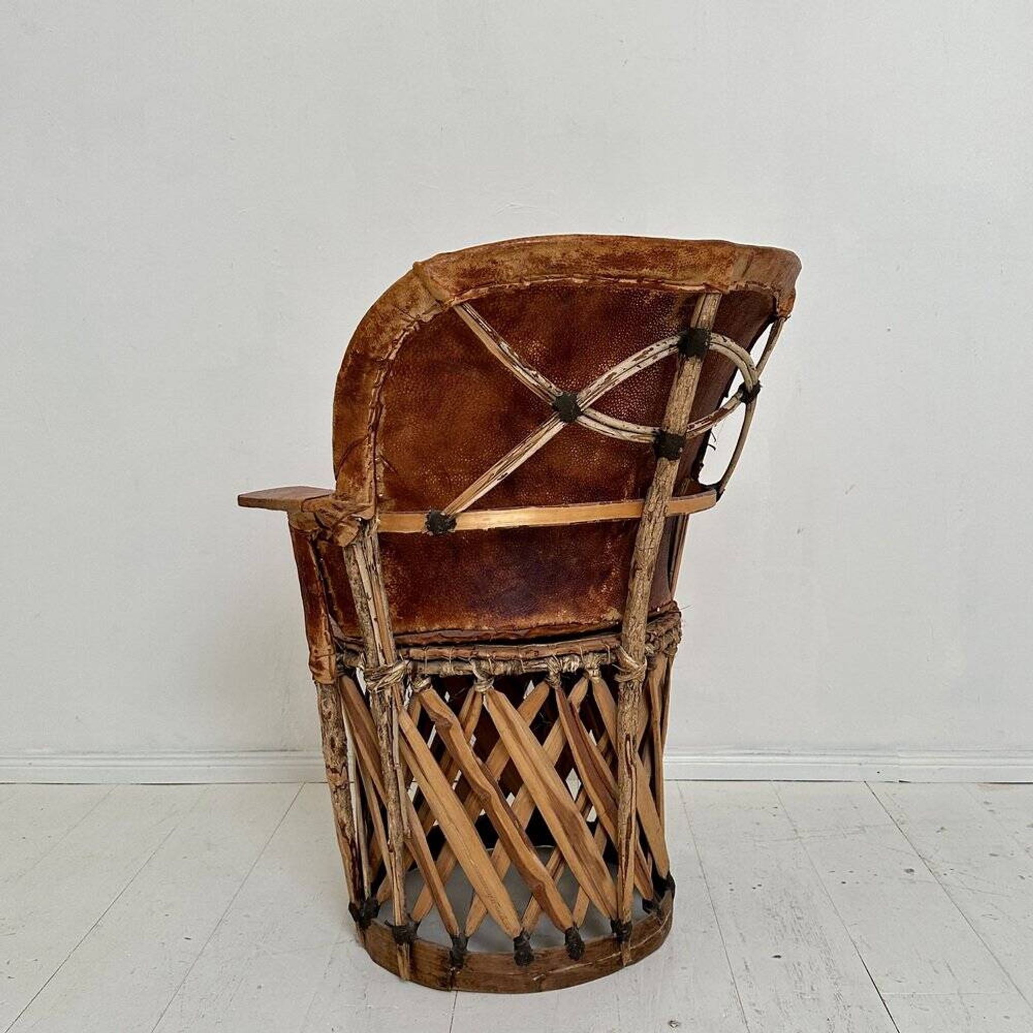 Mid-Century Modern Mexican Equipales Armchair in Leather and Wood, 1970