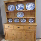English pine buffet
