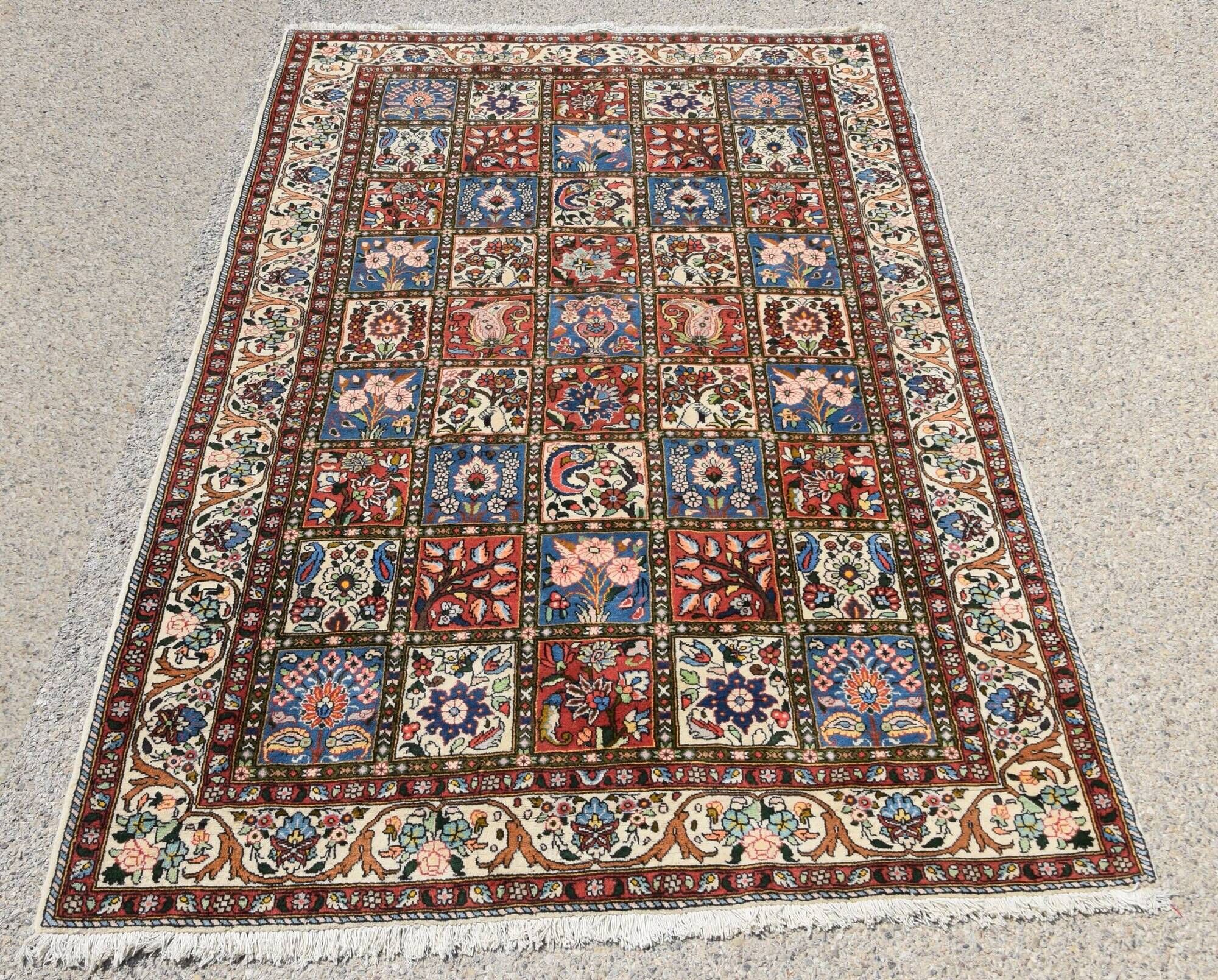 Oriental Persian Rug Iran Bakthiar Chaleshotor Handmade: 2.40 X 1.60 M