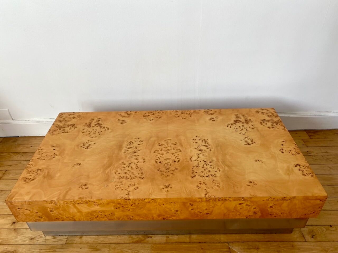 Elm magnifying glass coffee table