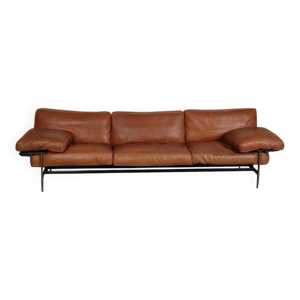 Diesis sofa by antonio