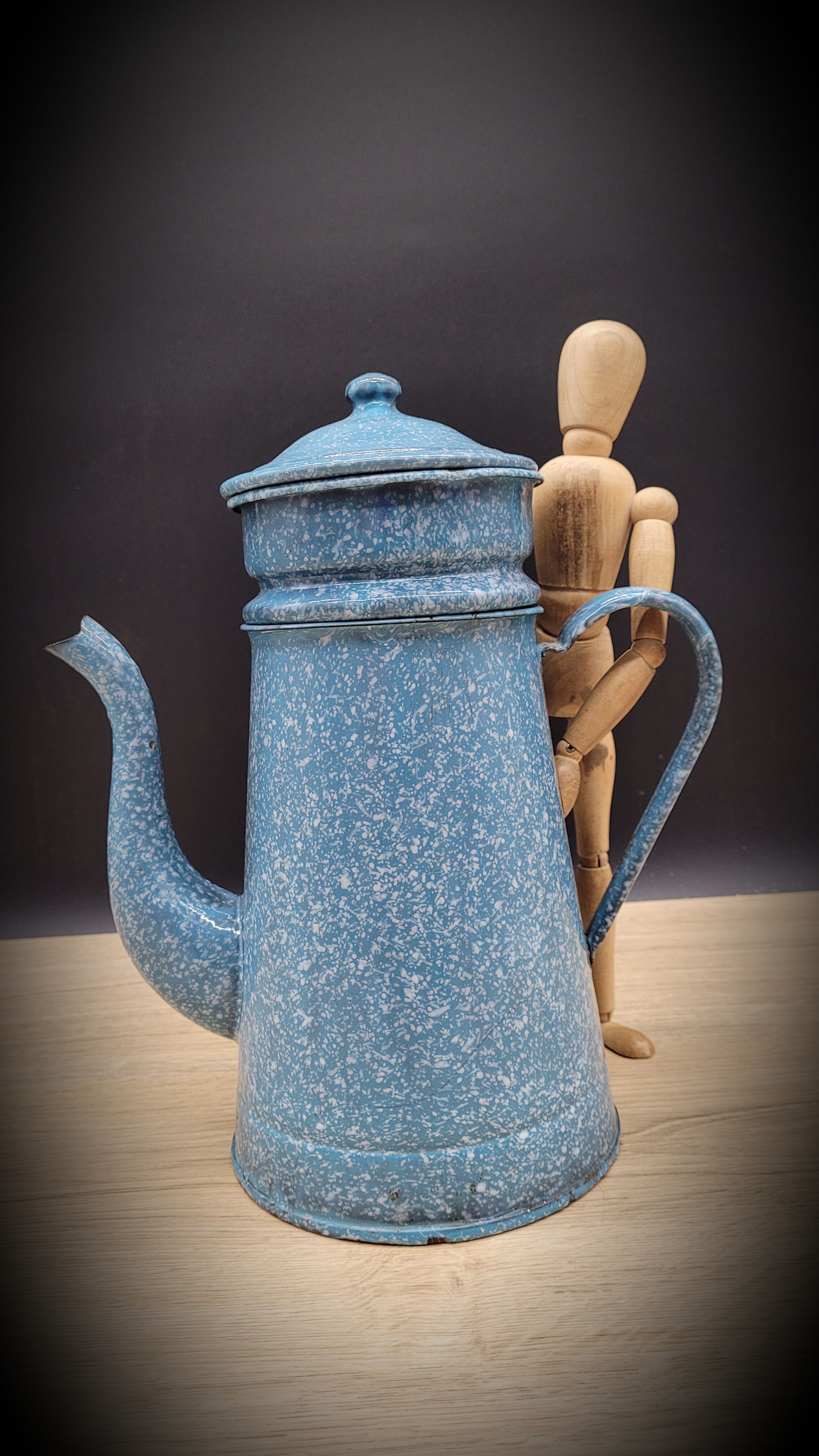 Enamelled marble blue coffee maker