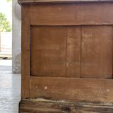 Central island trading counter in walnut