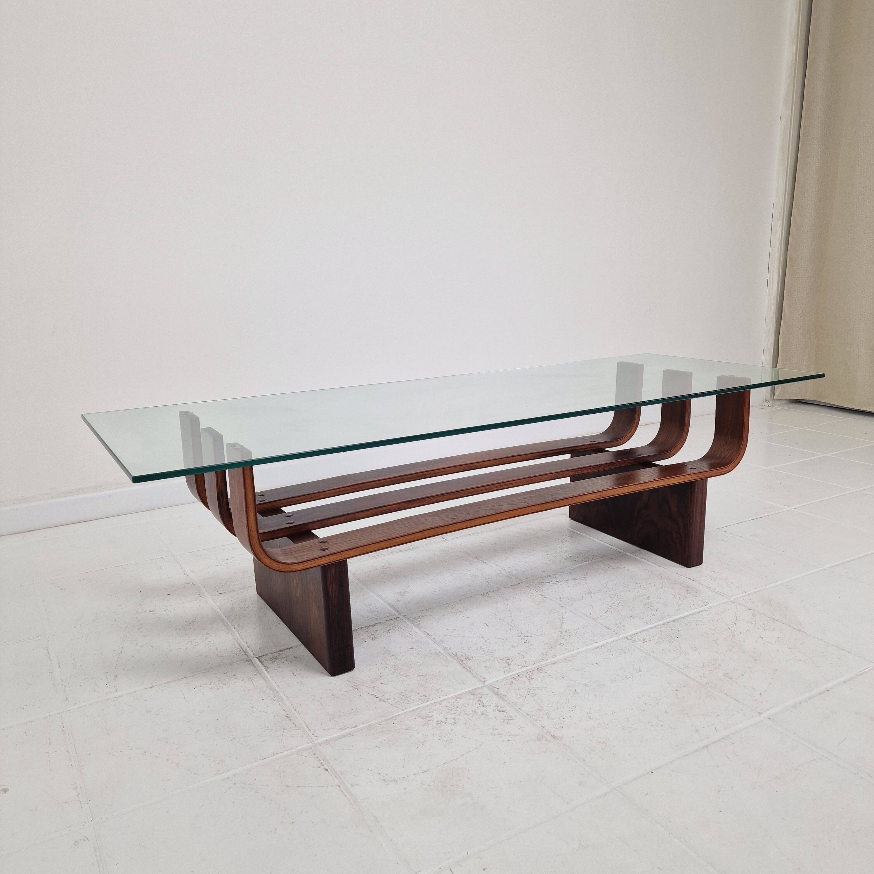Table basse en teck élégante des années 60 par James Brown pour T.H. Brown, années 1970.