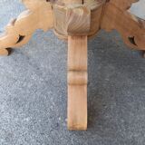 Solid wood pedestal table