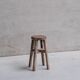 Tabouret ou table d'appoint en bois français primitif du milieu du siècle